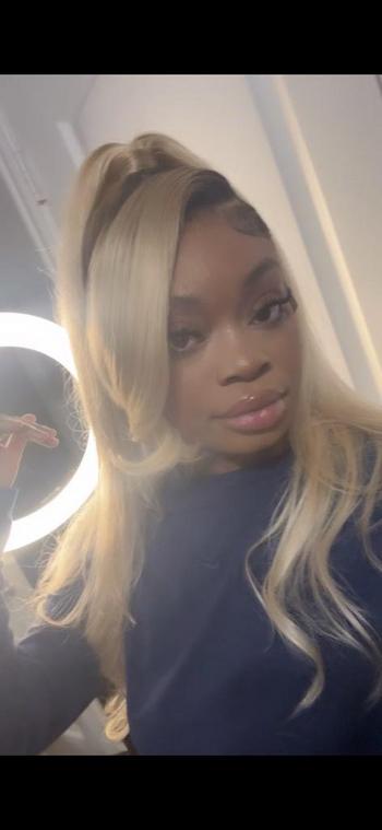 Redd, 22  female escort, Lafayette