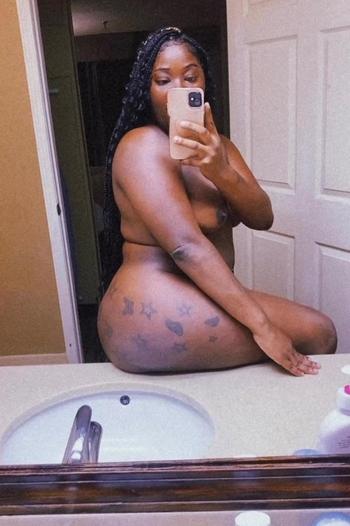 That thing foreal, 27  female escort, Lafayette