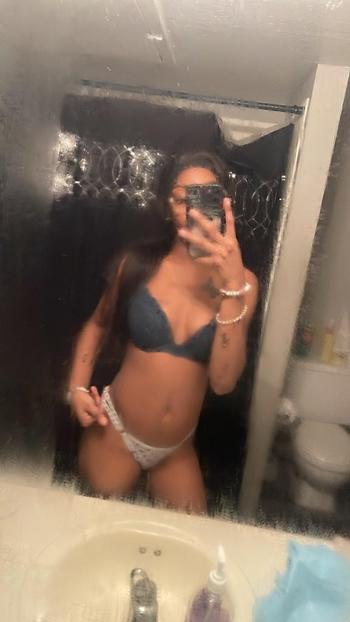 504-316-7861, 23  female escort, Lafayette