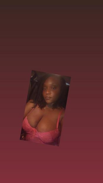 Coco , 26  female escort, Lafayette